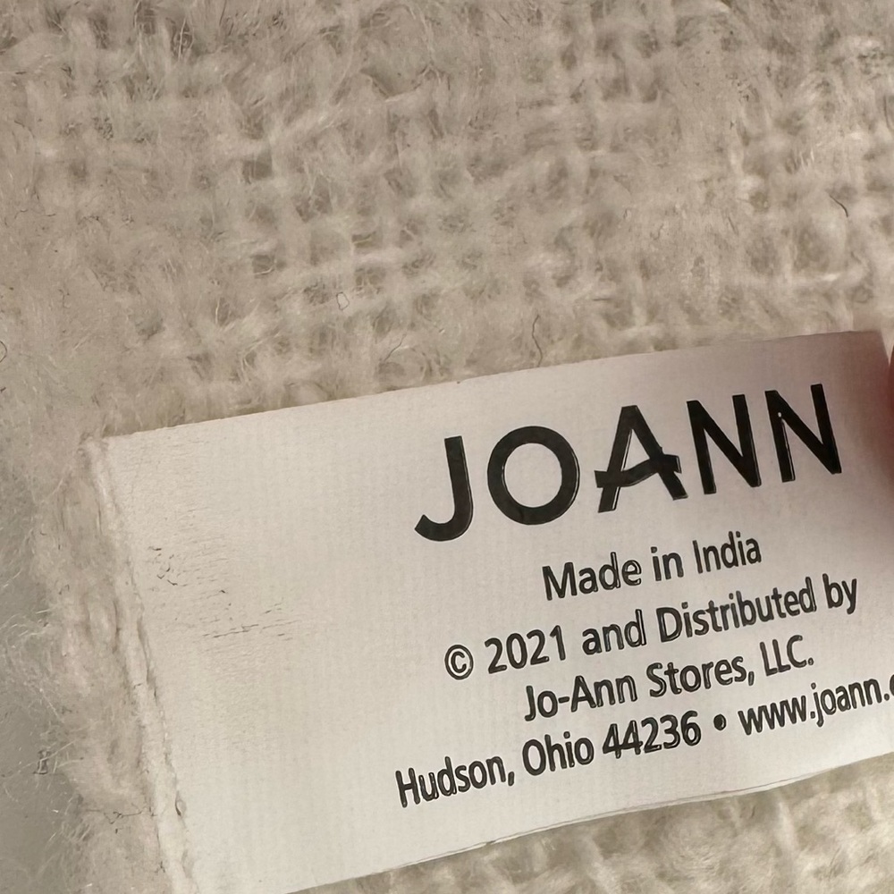 Hildie & Jo Black & White Plaid Scarf Blanket 28” x 76”NEW Winter Shawl Wrap - Picture 5 of 7